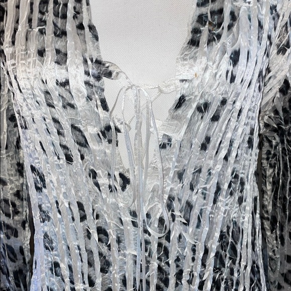 Cache’ Leopard print satin & lace detail blouse - Picture 3 of 6